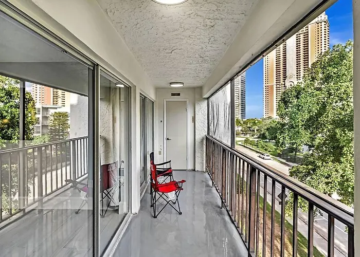 One Bedroom Steps Away From The Beach!